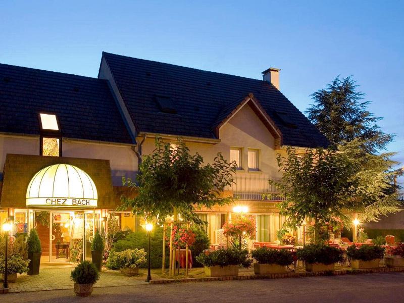 Hotel Logis Chez Bach Chaussin Exterior foto